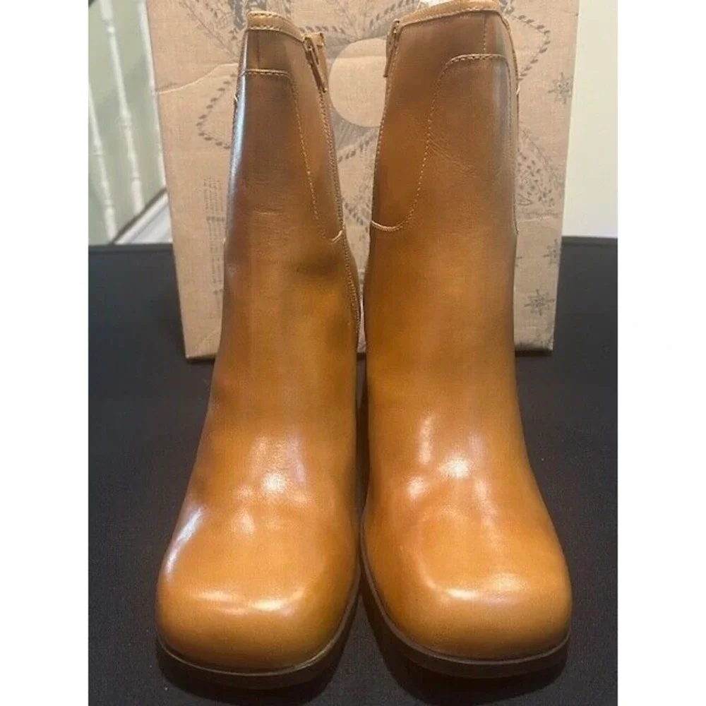 FREE PEOPLE‎ Women's Naomi Leather Ankle Boots Caramel Block Heels NIB - Size 11